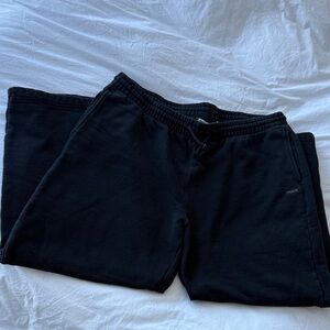 Aritzia TNA Cozy Fleece Joggers in Black